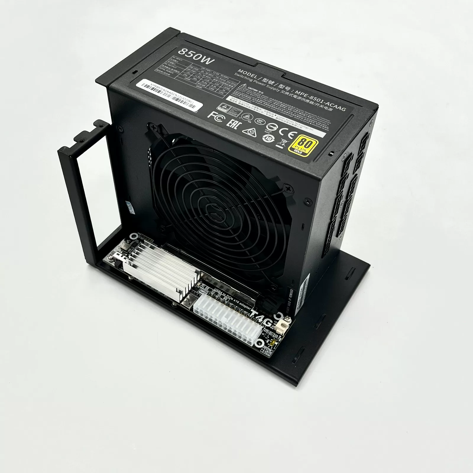 Base de conexión para tarjeta  - Gpu External Dock Egpu Thunderbolt 4 reseña y precio
